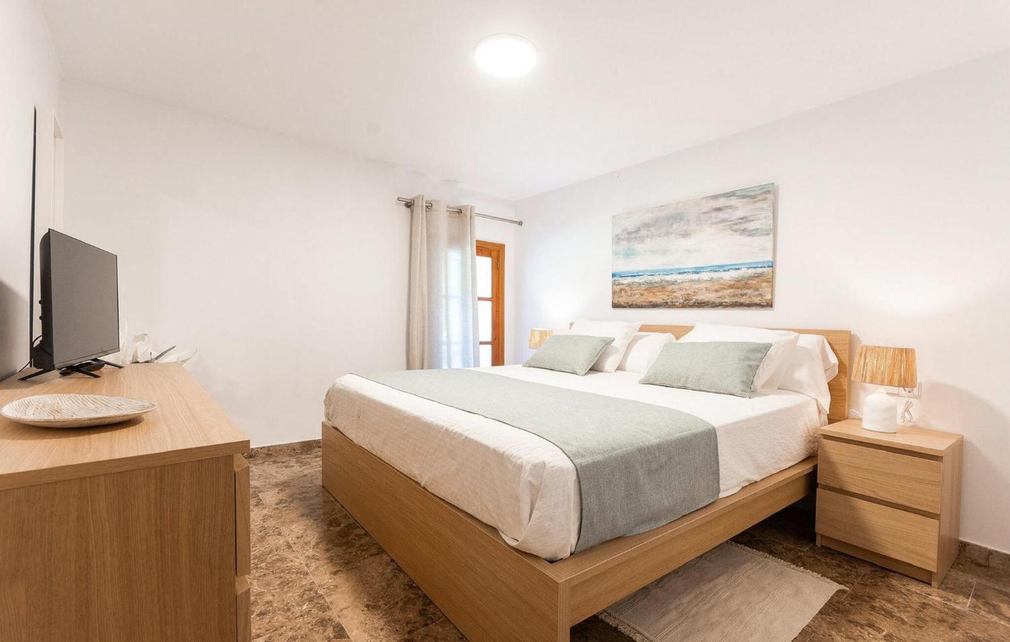 Son Flo-buganvilla Apartment