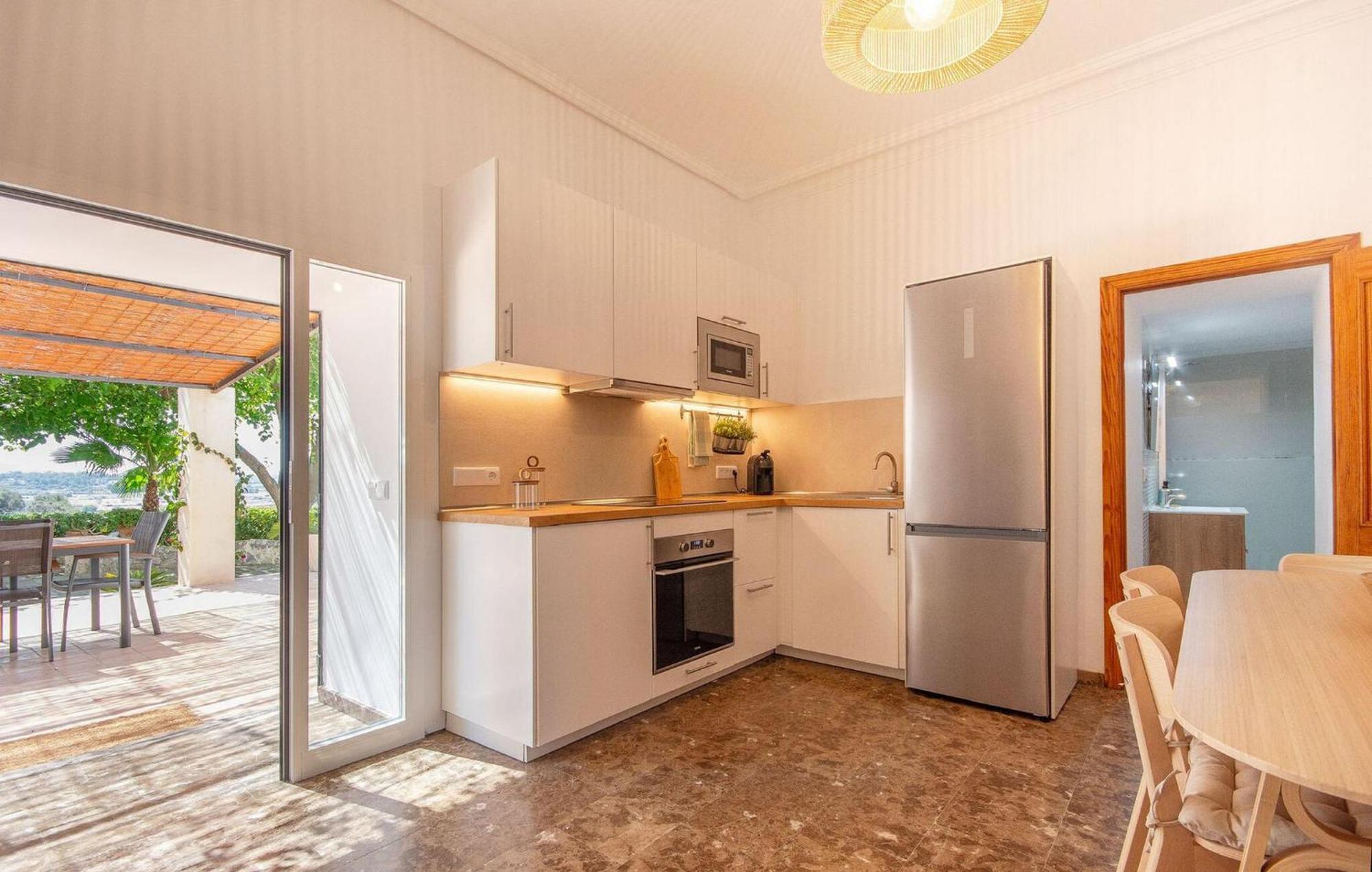 Son Flo-buganvilla Apartment